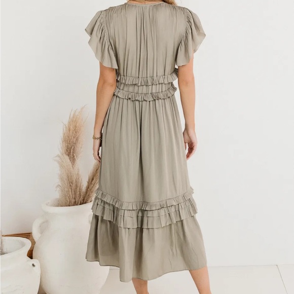 New with tags! Bohme Willa Dress in sage, size XS - Picture 2 of 5